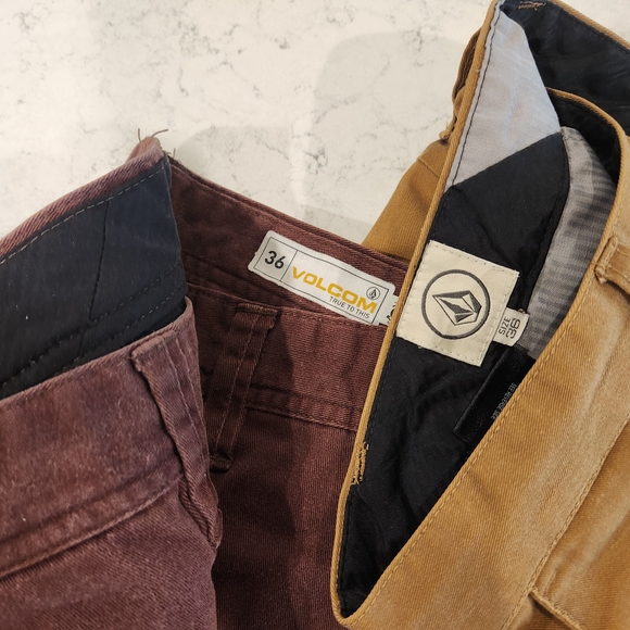 Volcom Mens Shorts - Picture 2 of 4